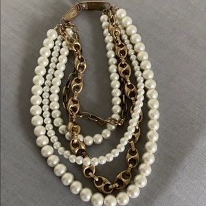 Costume jewelry necklace